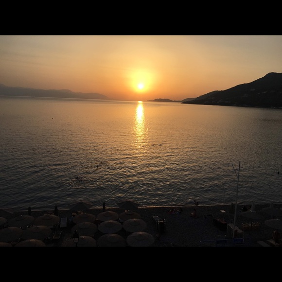 Meet your Posher, AK - Picture 1 of 1